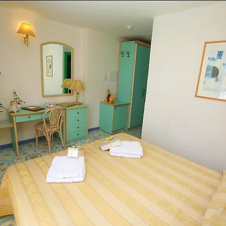 Solemare & Beauty Отель 4*