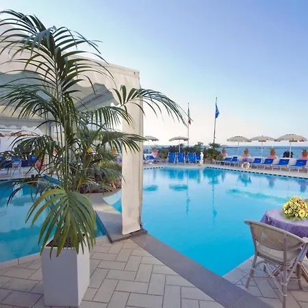 Отель Solemare & Beauty 4*