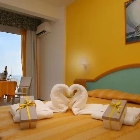 호텔 Solemare & Beauty 4*